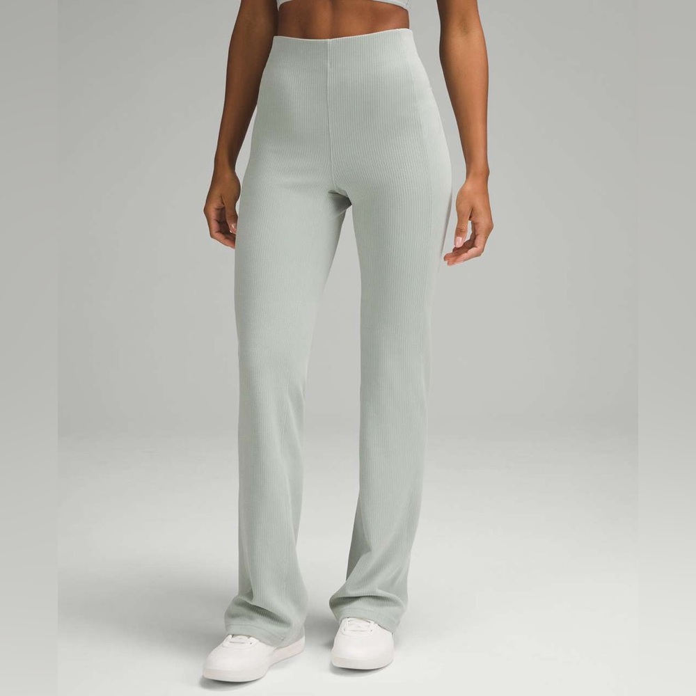 NWT Lululemon Ribbed Softstreme Flared Pant *Regular Jade Grey Size 12